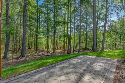 4 Red Oak Drive Falmouth ME 04105