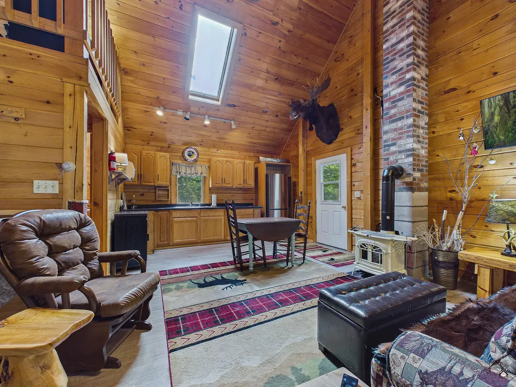 15 N Ridge Road Beaver Cove ME 04441