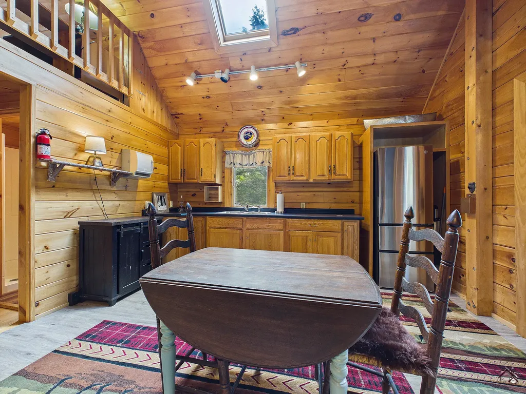 15 N Ridge Road Beaver Cove ME 04441
