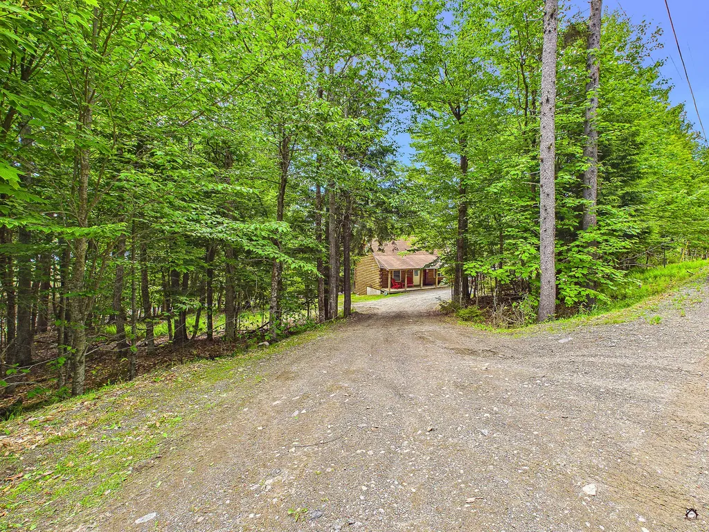 15 N Ridge Road Beaver Cove ME 04441