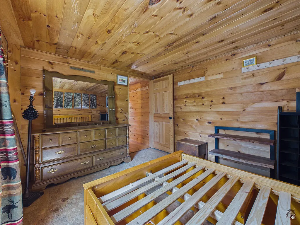 15 N Ridge Road Beaver Cove ME 04441