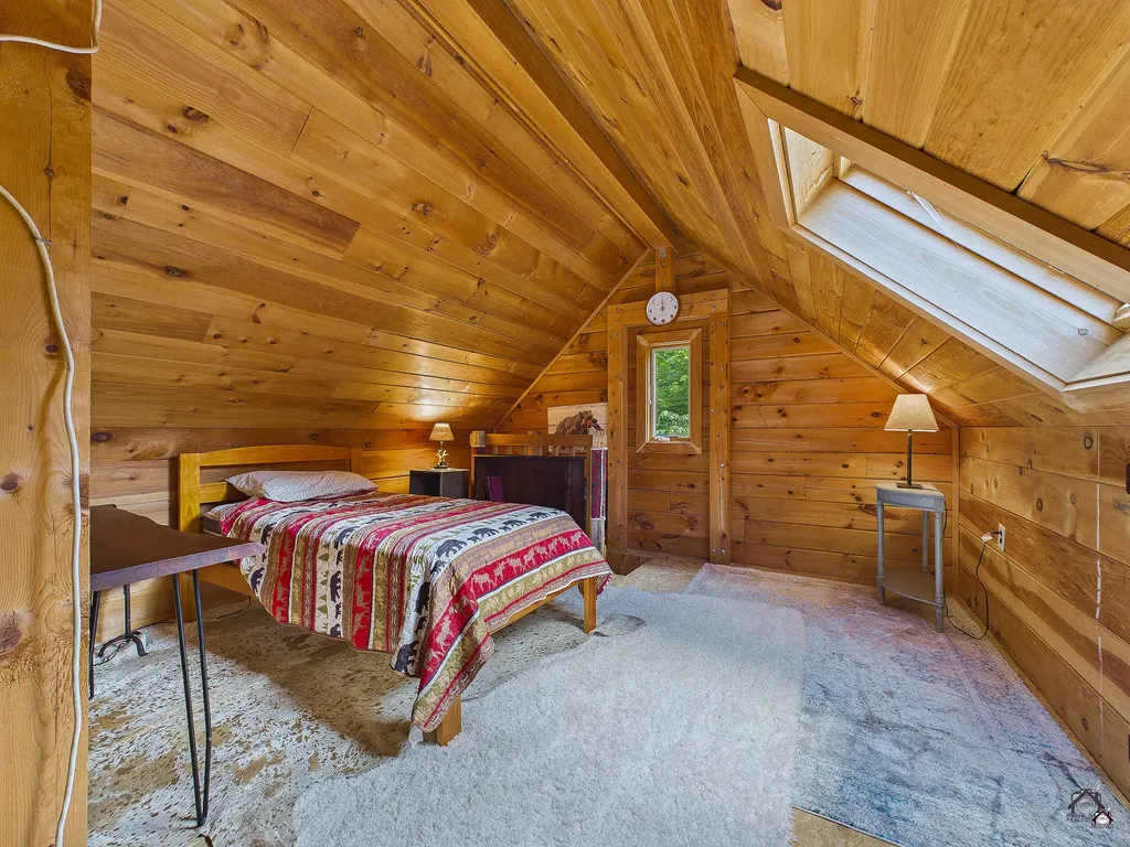 15 N Ridge Road Beaver Cove ME 04441
