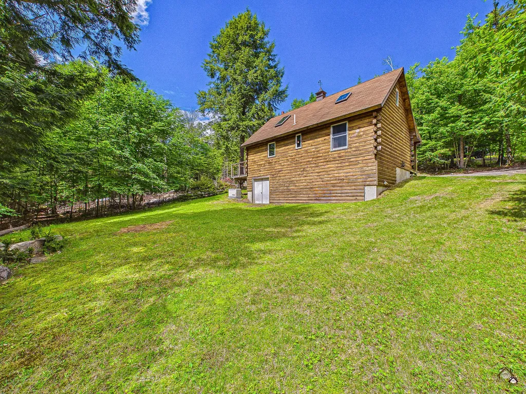15 N Ridge Road Beaver Cove ME 04441