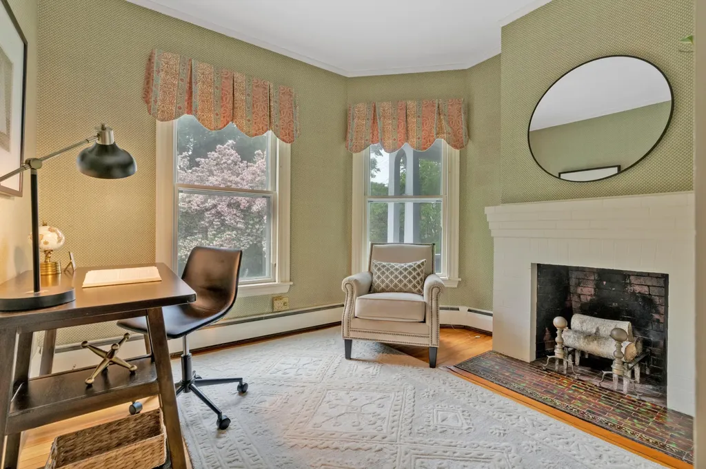 255 Foreside Road Falmouth ME 04105