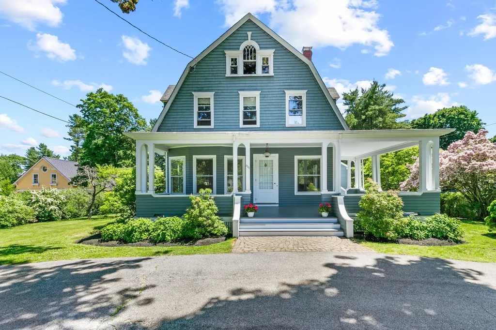 255 Foreside Road Falmouth ME 04105