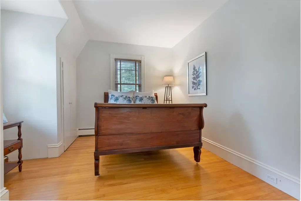 255 Foreside Road Falmouth ME 04105