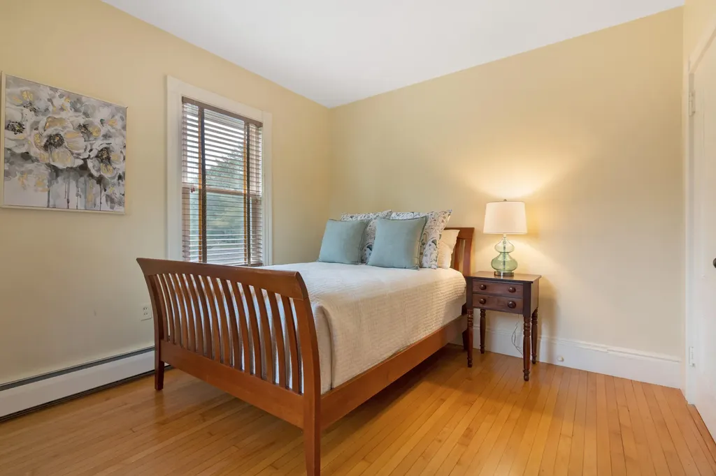 255 Foreside Road Falmouth ME 04105