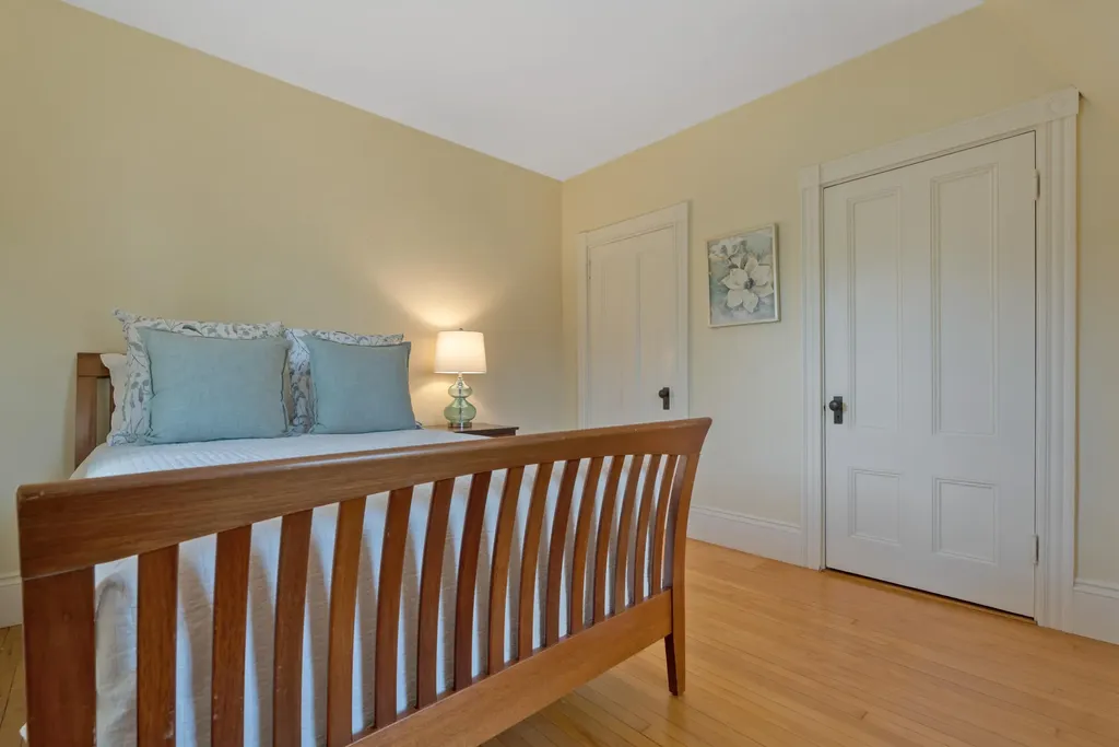 255 Foreside Road Falmouth ME 04105