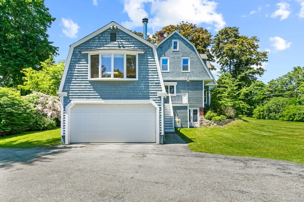 255 Foreside Road Falmouth ME 04105