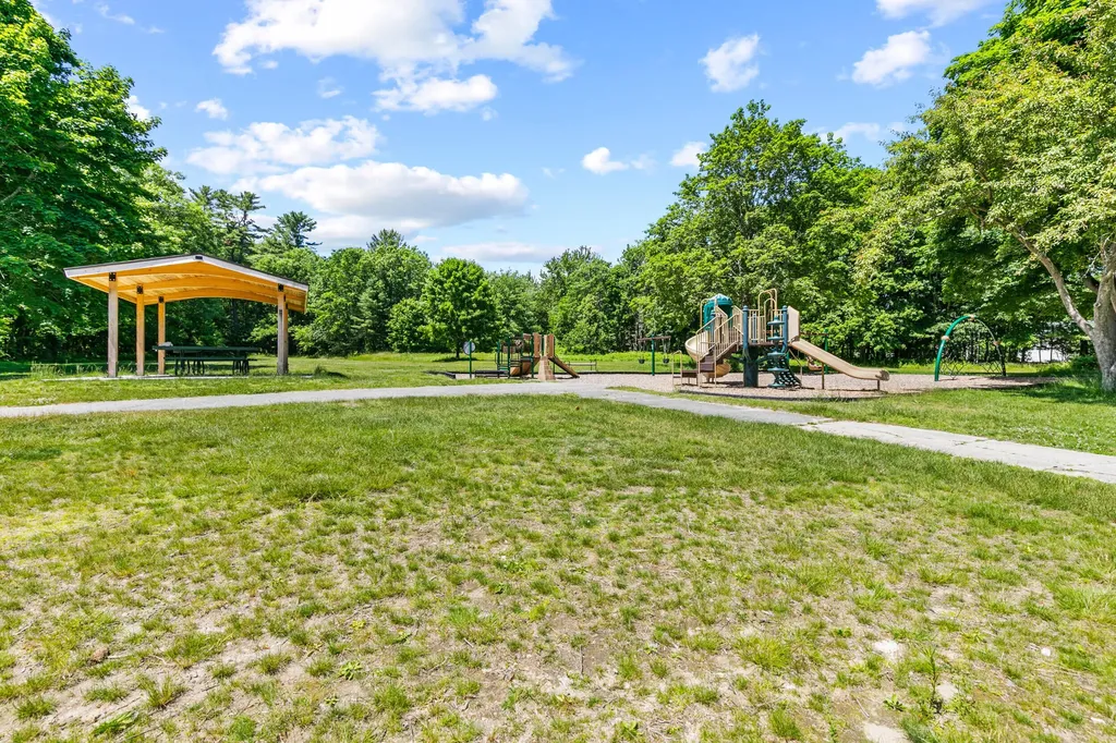 255 Foreside Road Falmouth ME 04105