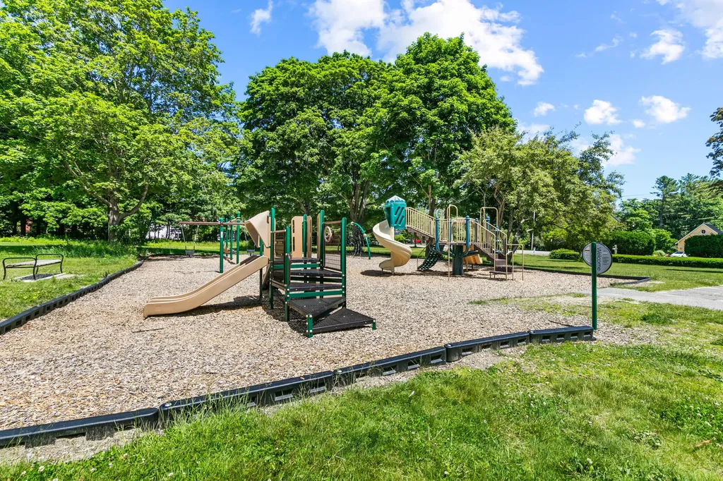 255 Foreside Road Falmouth ME 04105