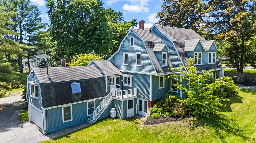 255 Foreside Road Falmouth ME 04105