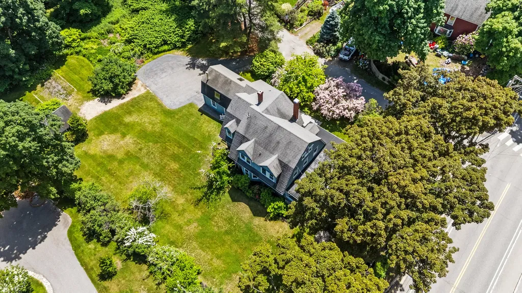 255 Foreside Road Falmouth ME 04105
