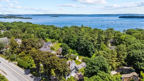 255 Foreside Road Falmouth ME 04105