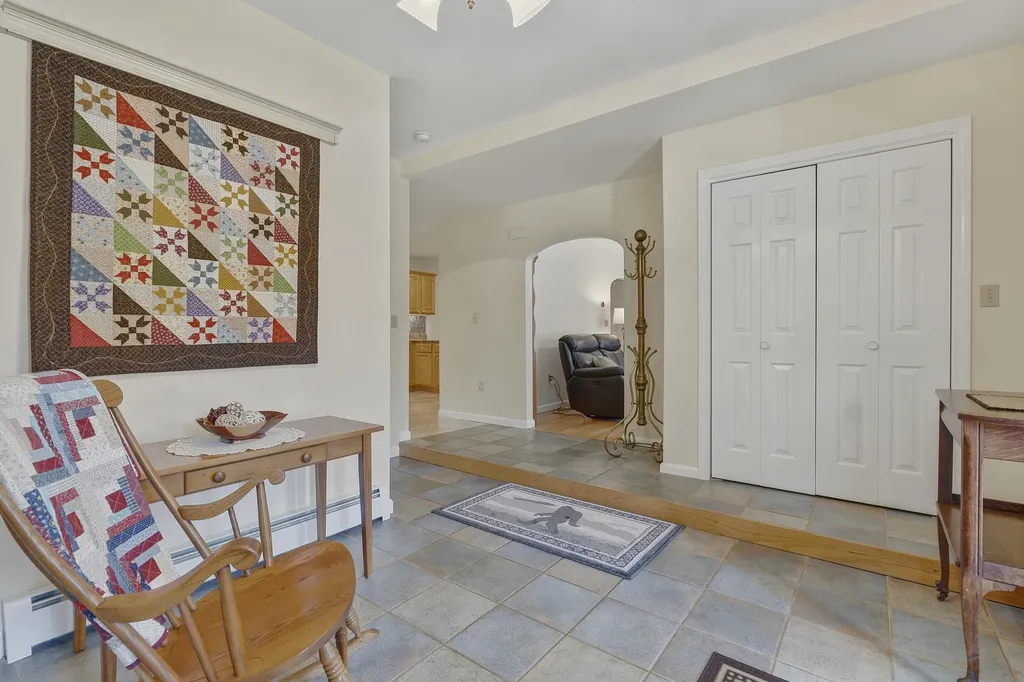 54 Lyndsay Lane Glenburn ME 04401