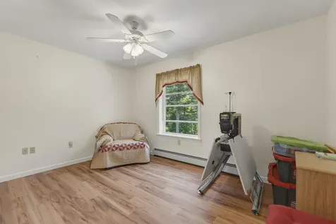 54 Lyndsay Lane Glenburn ME 04401