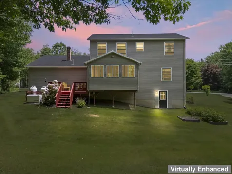 54 Lyndsay Lane Glenburn ME 04401
