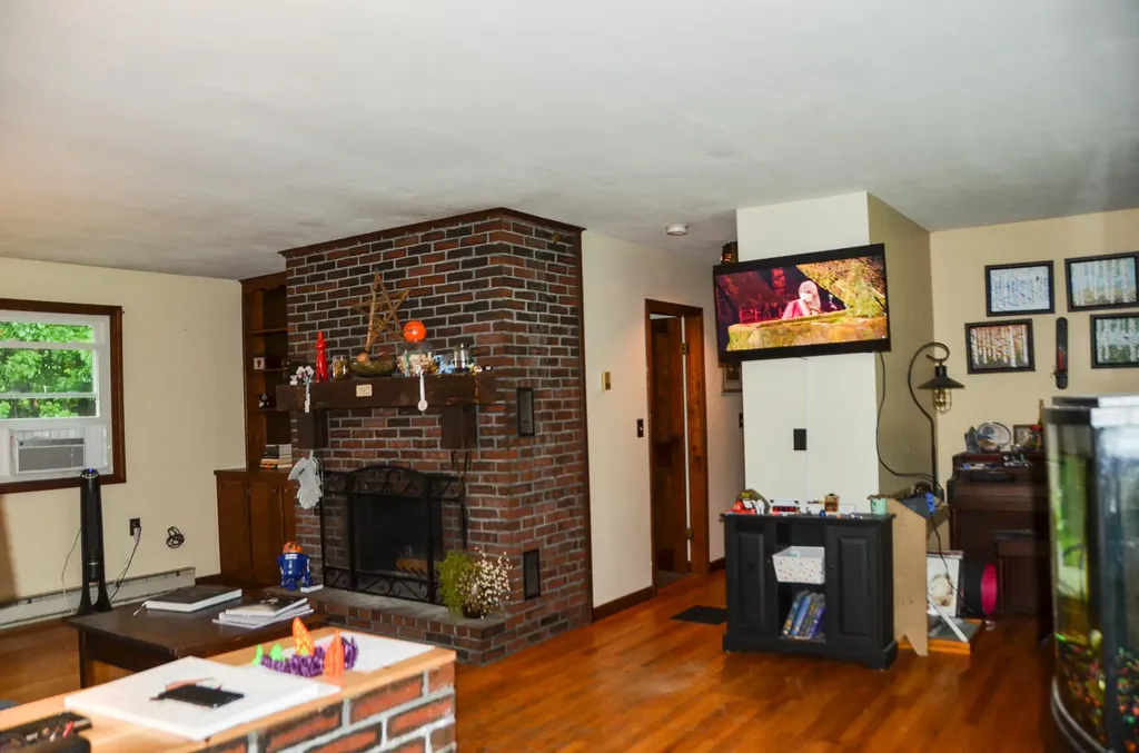 62 Campbell Road Leeds ME 04263