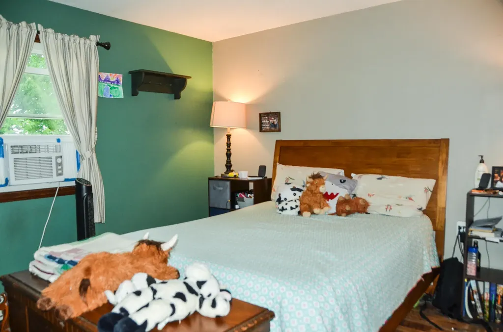 62 Campbell Road Leeds ME 04263
