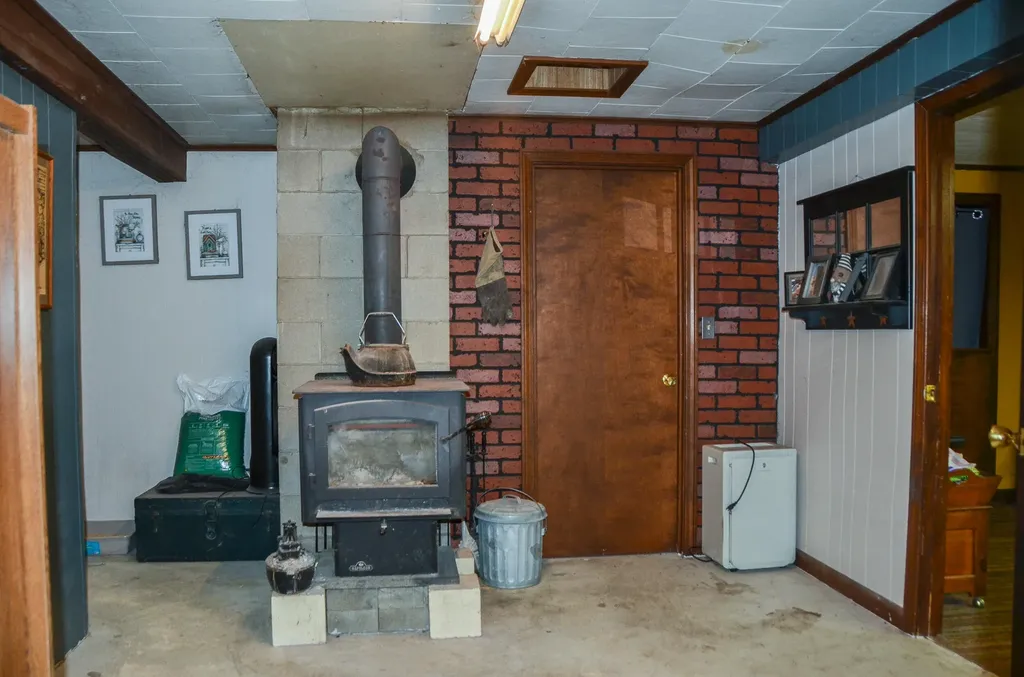 62 Campbell Road Leeds ME 04263