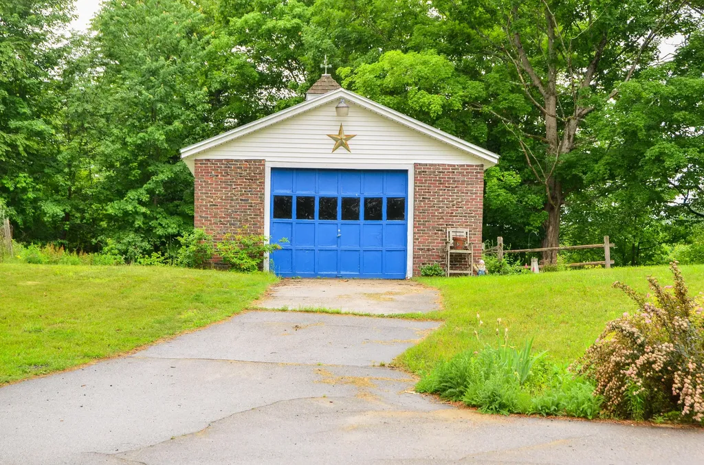 62 Campbell Road Leeds ME 04263