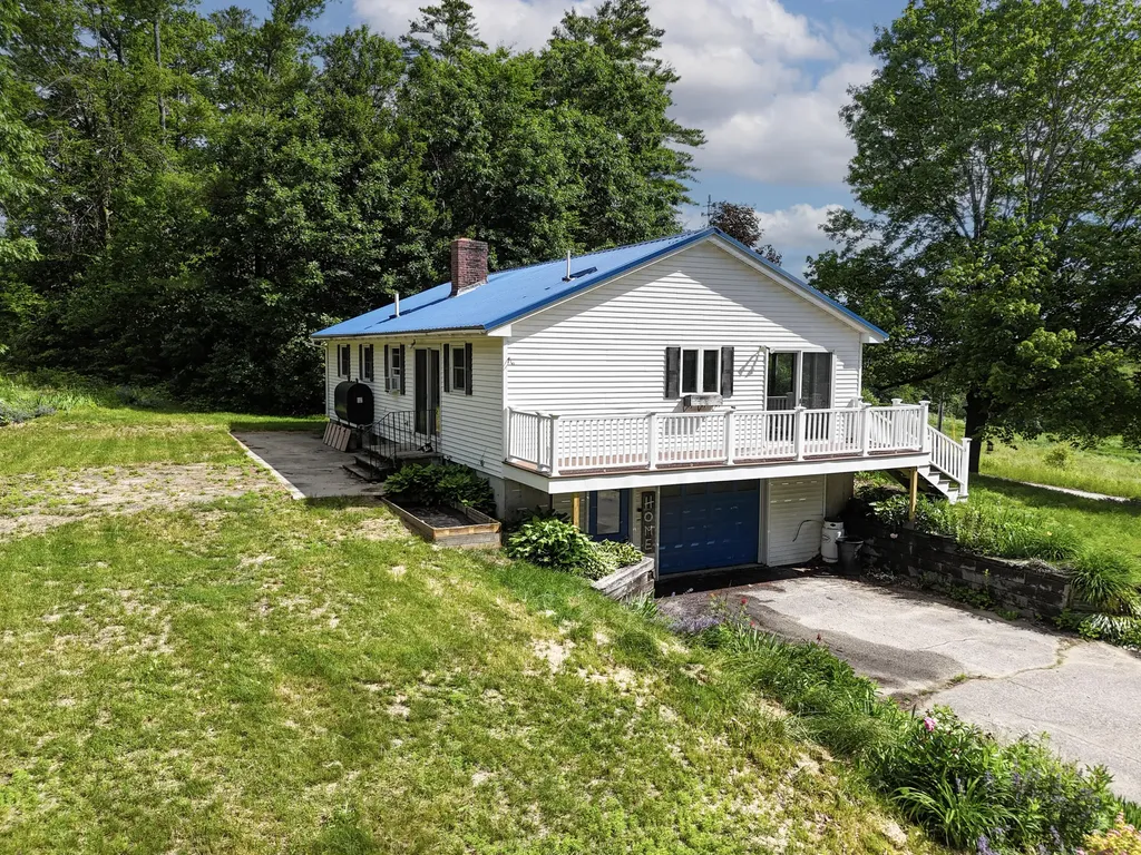 62 Campbell Road Leeds ME 04263