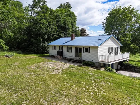 62 Campbell Road Leeds ME 04263