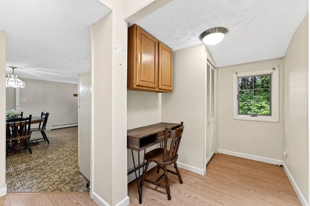 18 Granite Hill Road Manchester ME 04351