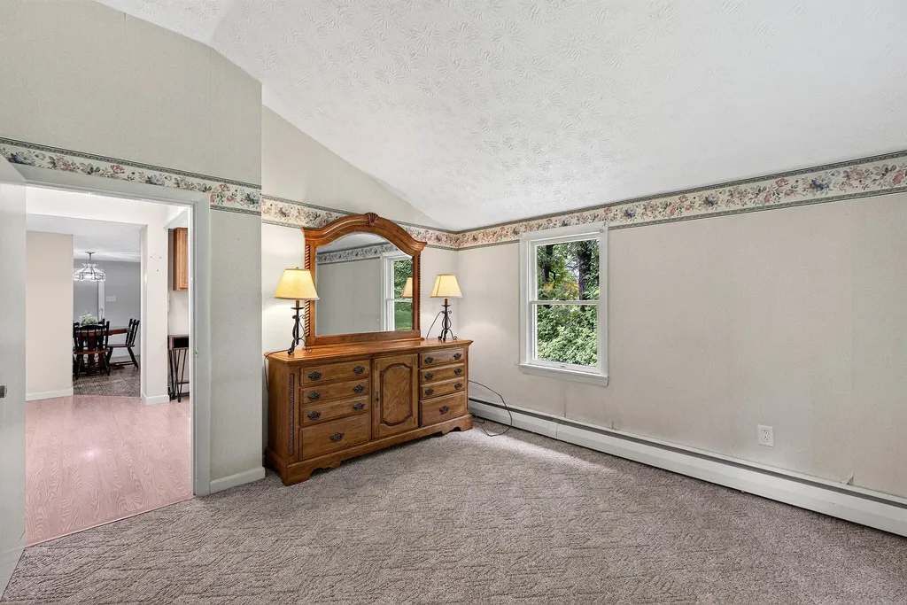 18 Granite Hill Road Manchester ME 04351