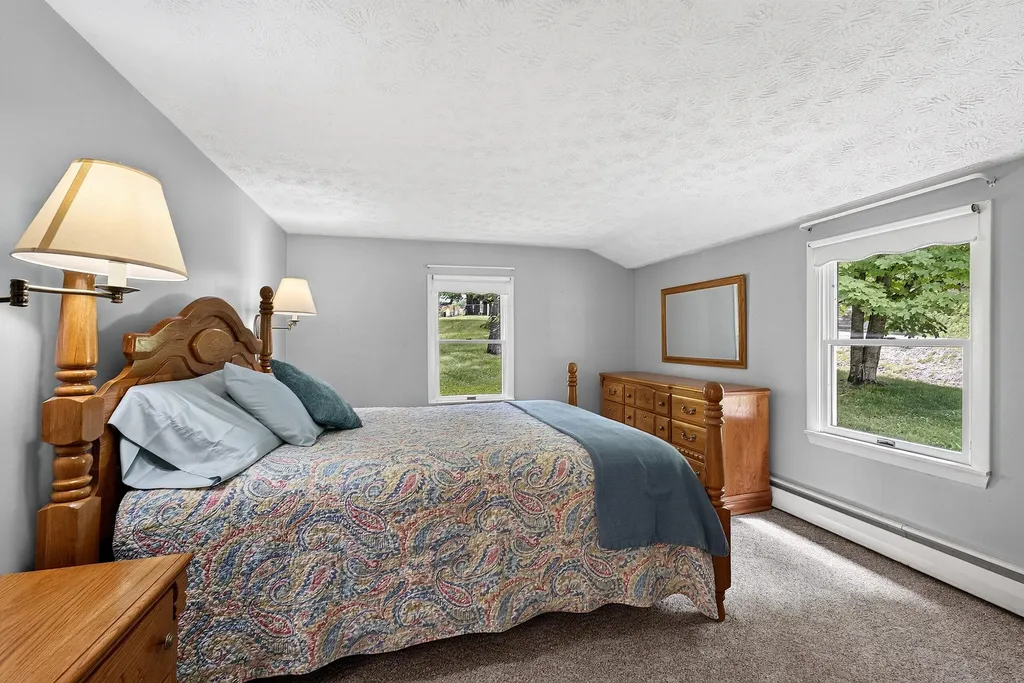 18 Granite Hill Road Manchester ME 04351