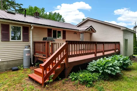 18 Granite Hill Road Manchester ME 04351