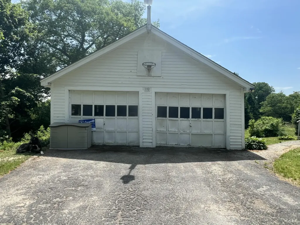 110 Lebanon Road Winterport ME 04496