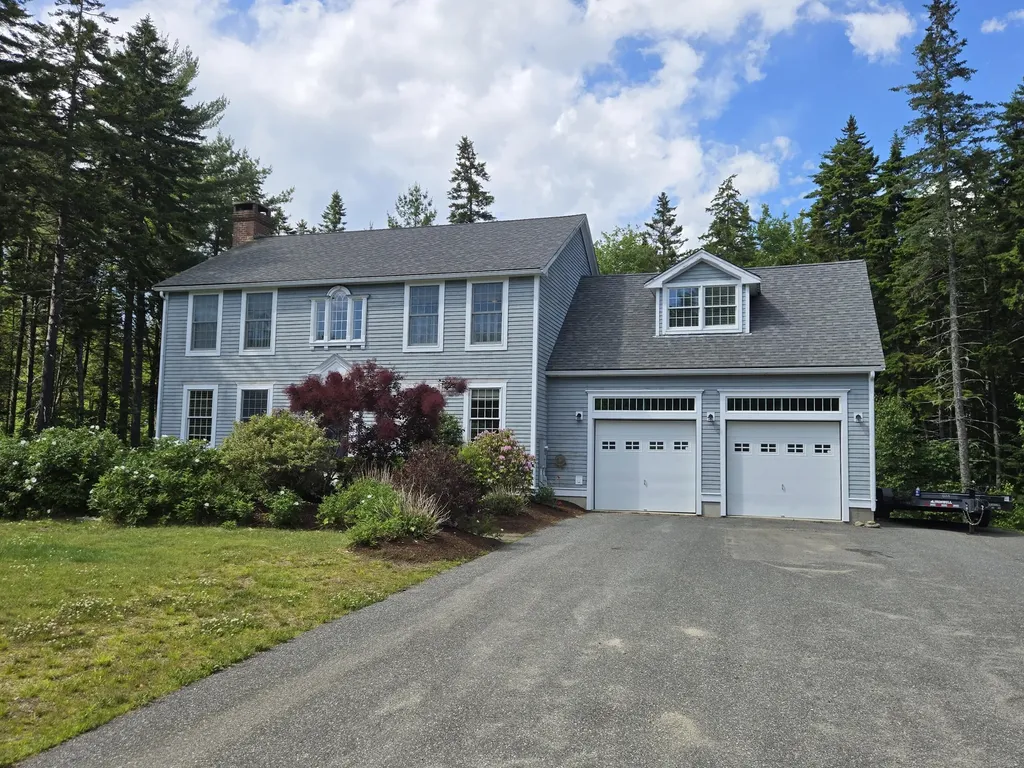 34 Jacob's Way Trenton ME 04605