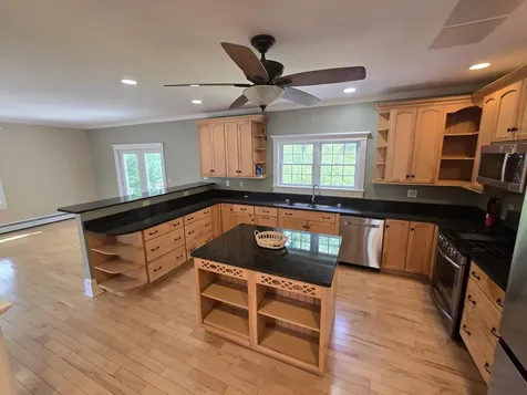 34 Jacob's Way Trenton ME 04605