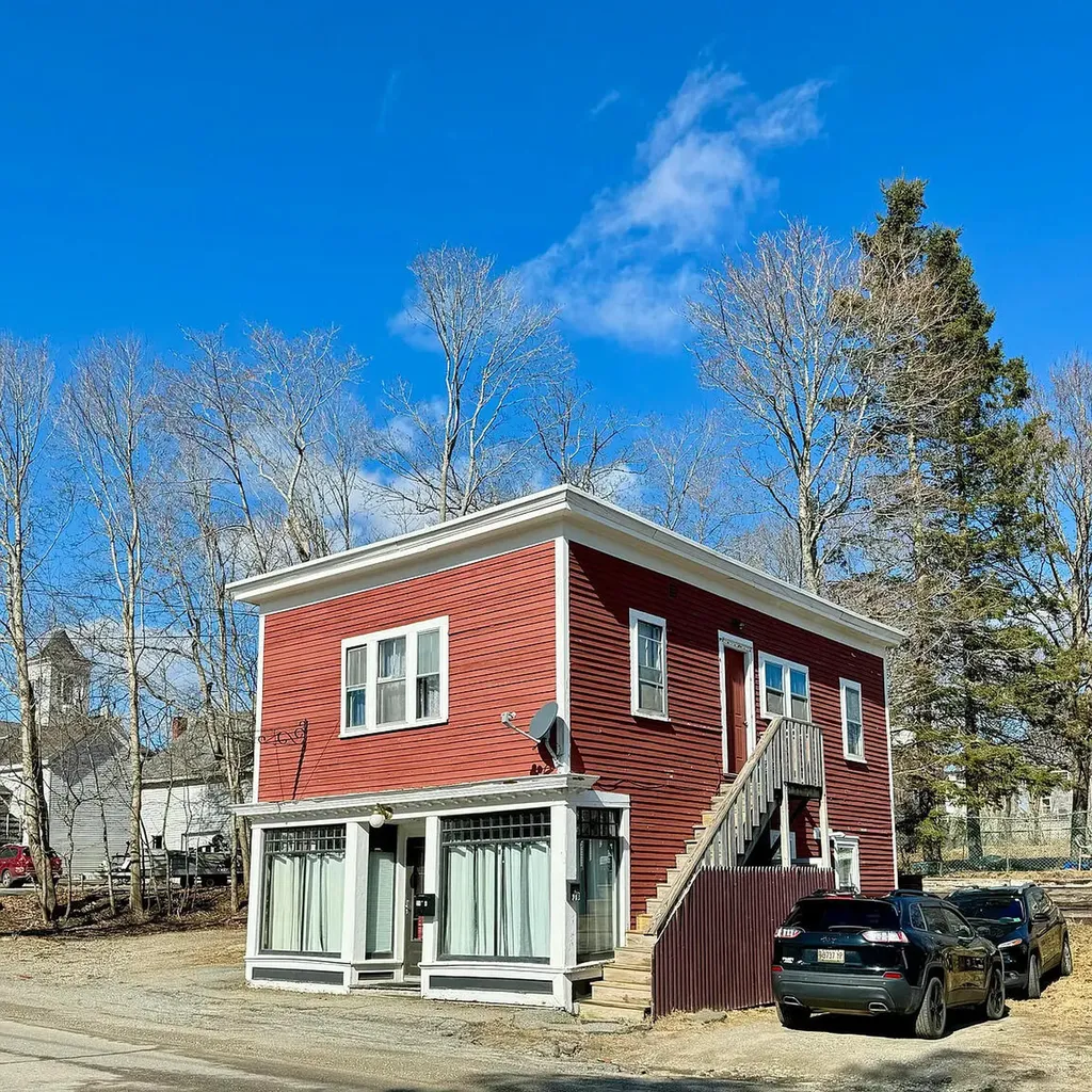 21 Colonial Way Machias ME 04654