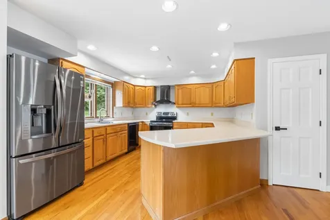 3 Abby Lane Biddeford ME 04005