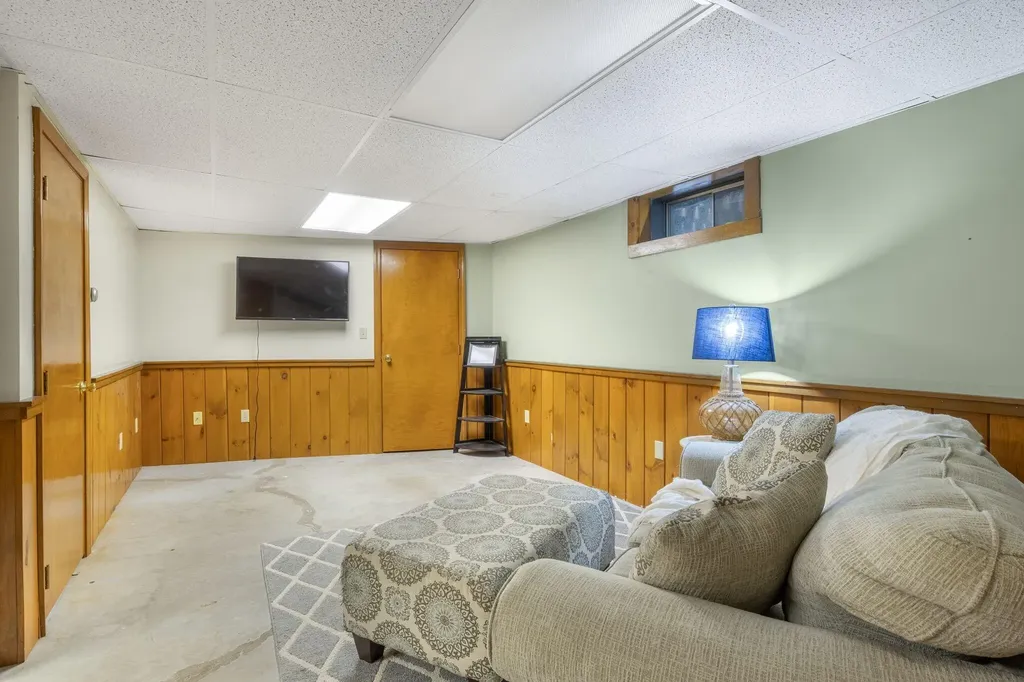 212 Prospect Street Westbrook ME 04092