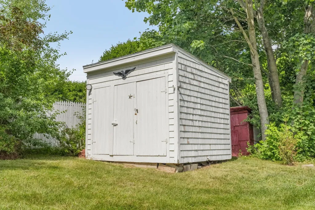 348 Main Road Eddington ME 04428