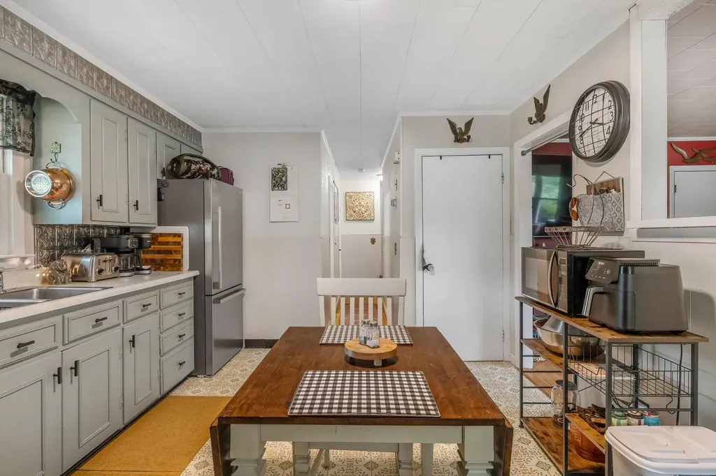 348 Main Road Eddington ME 04428