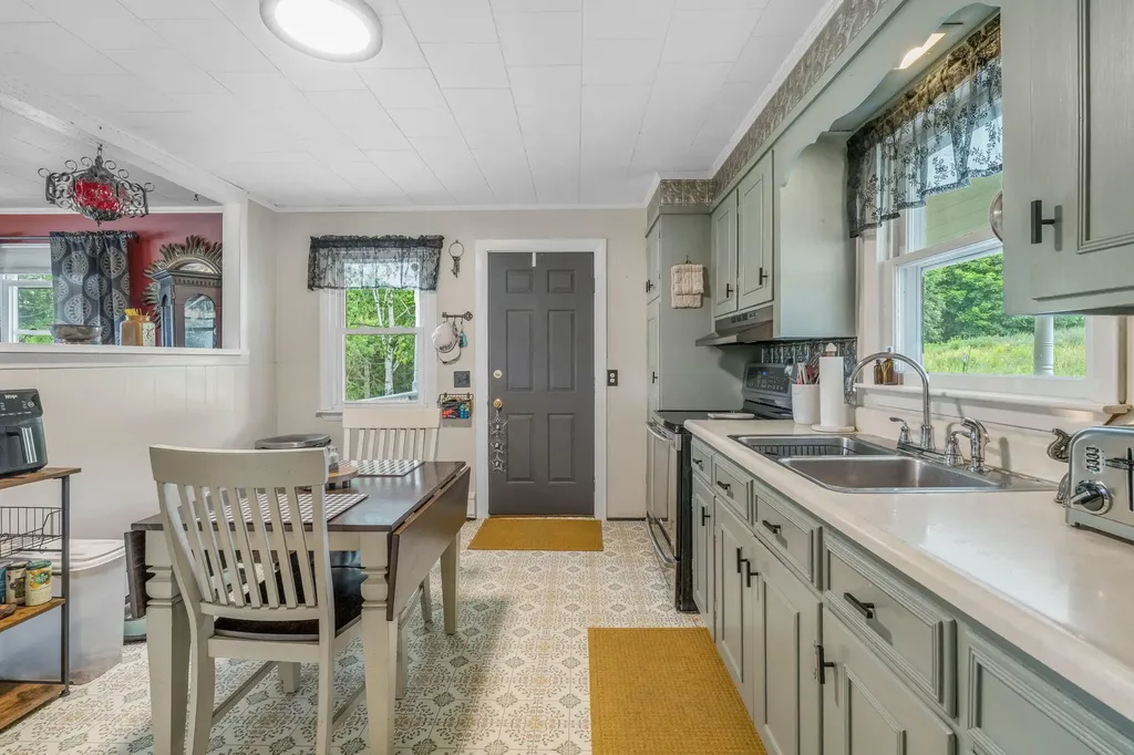 348 Main Road Eddington ME 04428