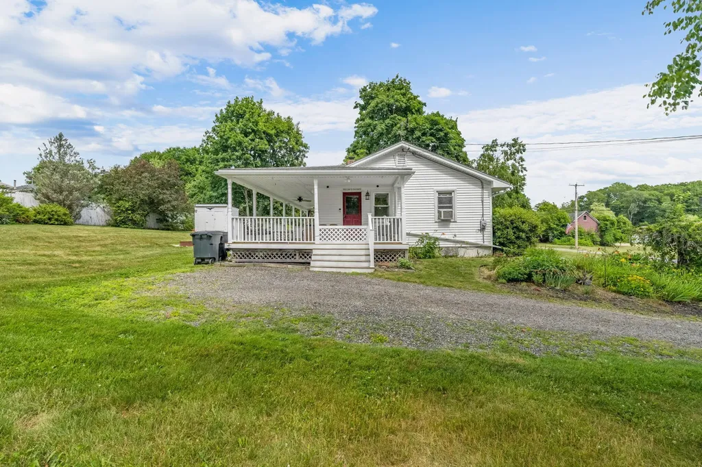 348 Main Road Eddington ME 04428