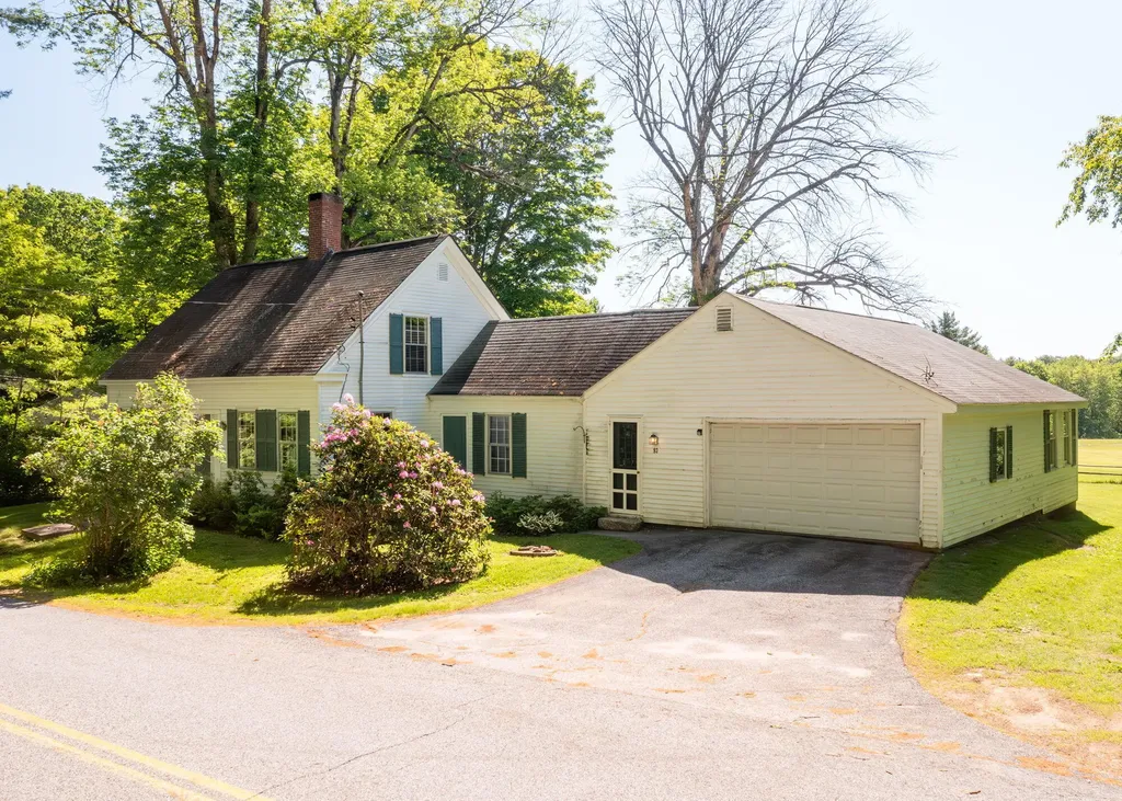 93 Country Club Road Hollis ME 04042