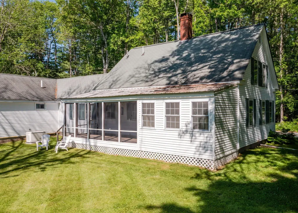 93 Country Club Road Hollis ME 04042