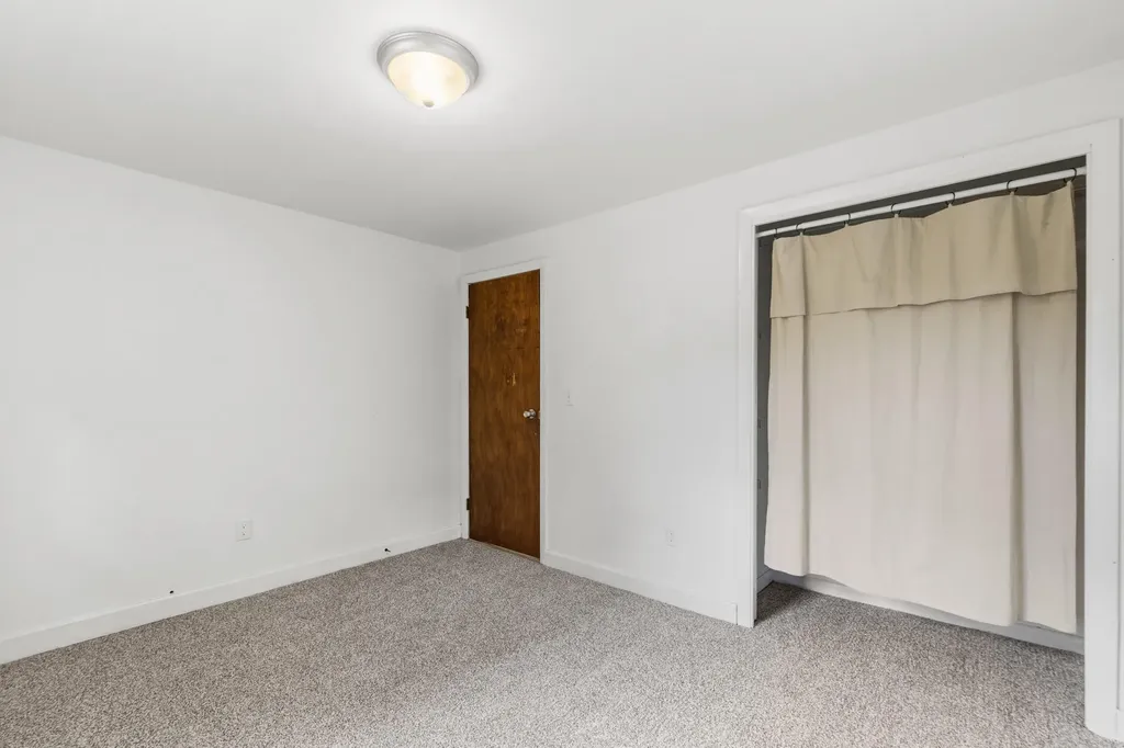 7 Sunrise Street Standish ME 04084