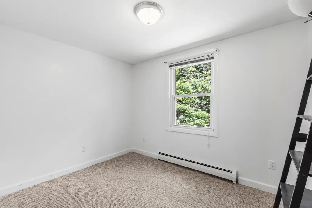 7 Sunrise Street Standish ME 04084
