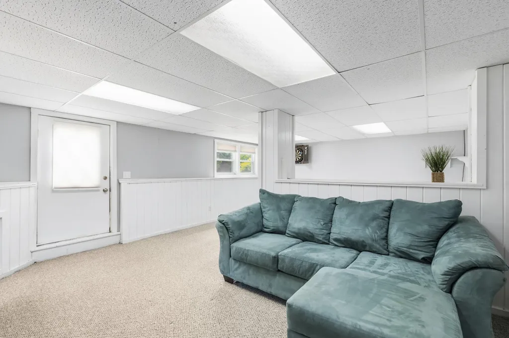 7 Sunrise Street Standish ME 04084