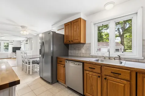 7 Sunrise Street Standish ME 04084
