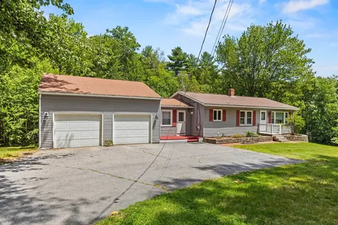 7 Sunrise Street Standish ME 04084