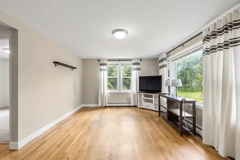 7 Sunrise Street Standish ME 04084