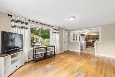 7 Sunrise Street Standish ME 04084